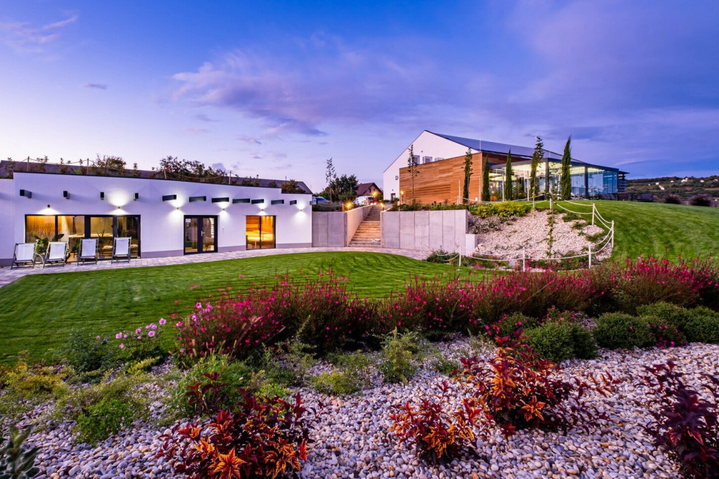 Dobosi Borbirtok - Több mint borászat!